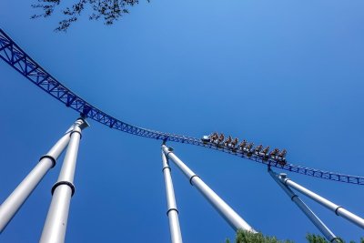Een dagje pretpark kost een gezin dit jaar flink meer